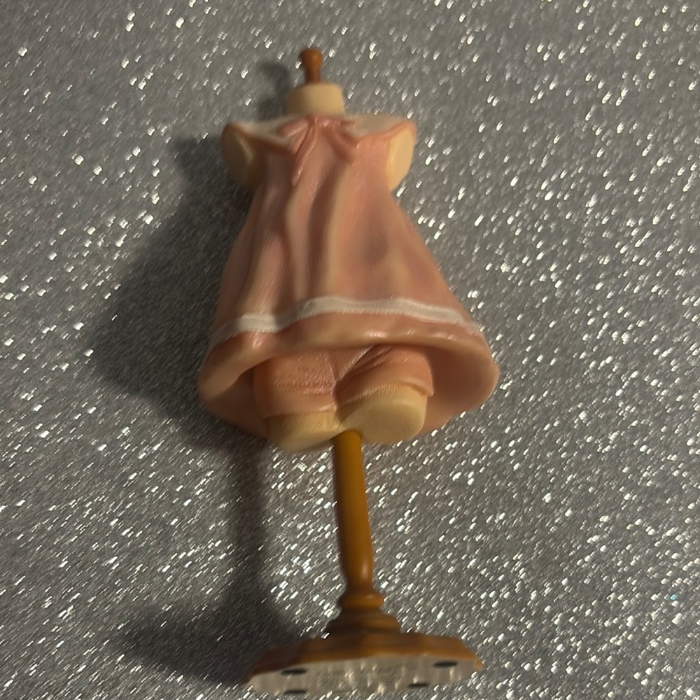 Pink Doll Dress with Stand: Miniature collection “Latest Thing”(Sweet Dreams)